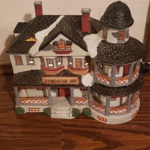 Lemax Harborview lighted Inn